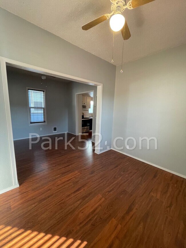 Foto del edificio - 3 Bedroom Tacoma Single Family Home- Pet Friendly!