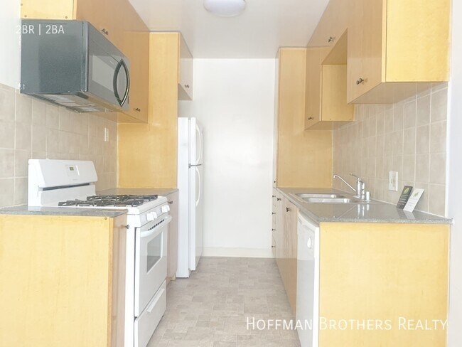 Foto del edificio - 2311 S Bentley Ave