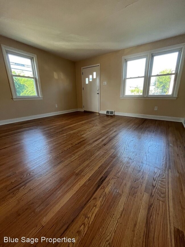 Building Photo - 3 br, 1.5 bath House - 89 S Harwood Ave
