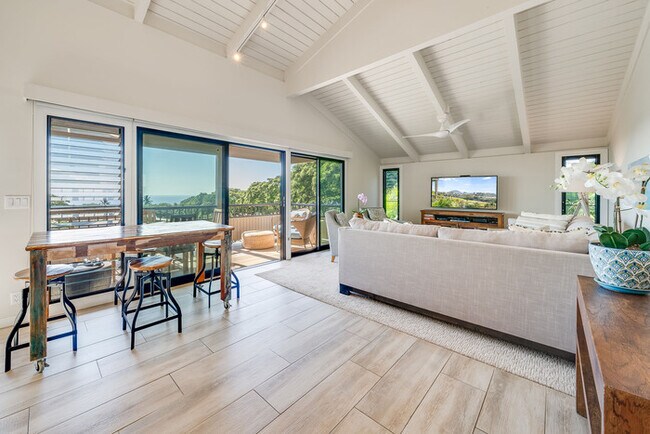 Building Photo - Wailea Ekolu 102