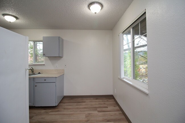 Foto del edificio - 5704 SW Beaverton Hillsdale Hwy