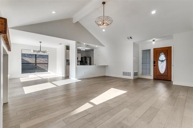 Building Photo - 2113 McIntosh Dr