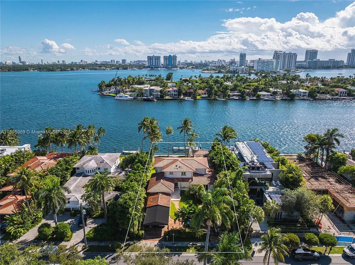 Foto del edificio - 617 E Dilido Dr