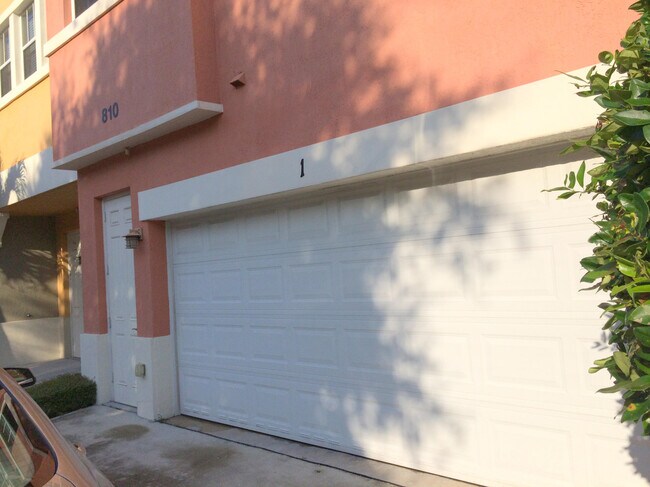 Foto del edificio - 810 Marina Del Ray Ln