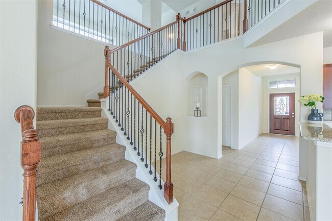 Building Photo - 26227 Crystal Cove Ln