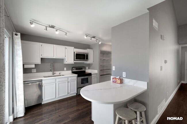 Foto del edificio - Charming 3BR Townhome in Arvada