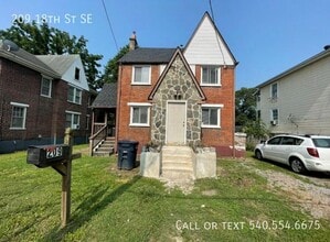 Building Photo - 209 18th St SE