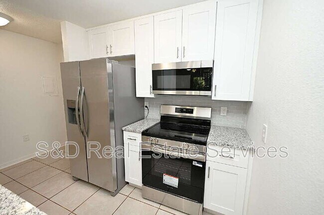 Foto del edificio - 141 Fernery Rd