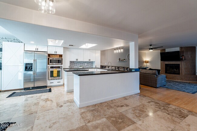 Foto del edificio - 11232 E Laurel Ln