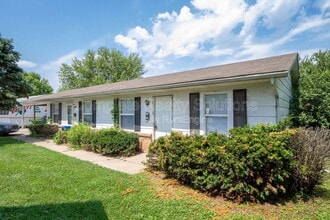 Building Photo - 16 Adeline Ct