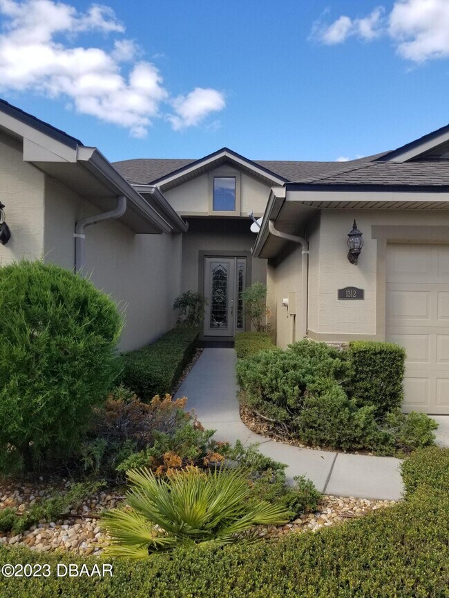 Foto del edificio - 1312 Hansberry Ln