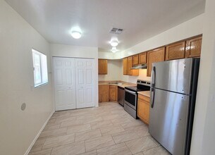Building Photo - 7983 E Escalante Rd