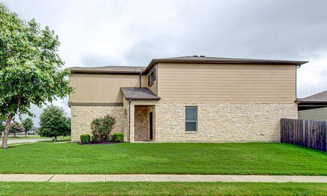 Foto del edificio - 3900 Belmont Stables Ln