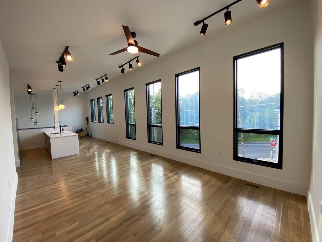 Foto principal - 503 N Cameron St