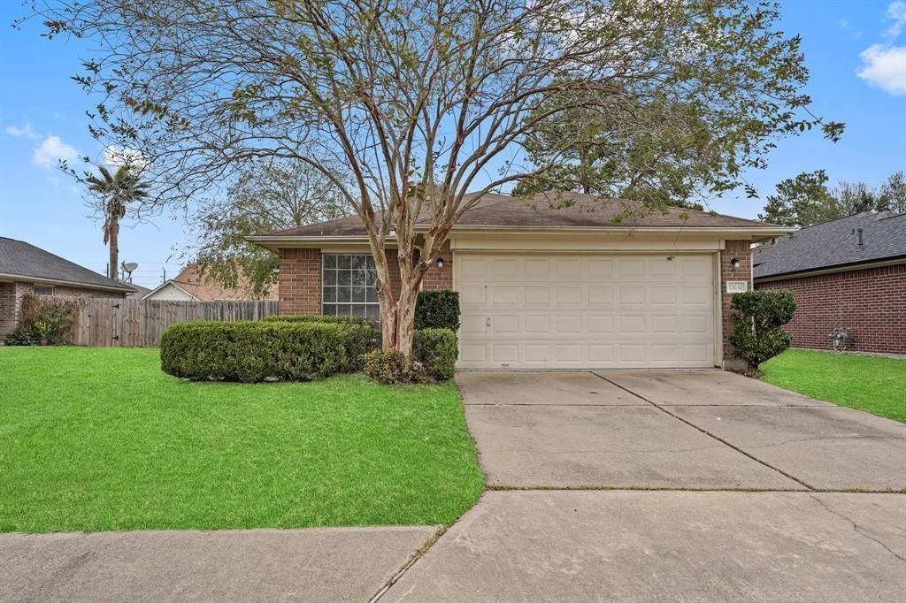 Primary Photo - 17030 Applecross Ln