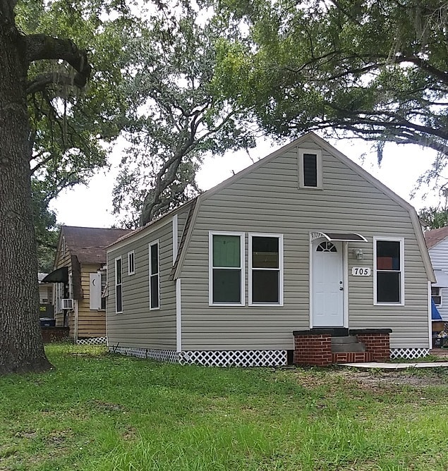 Building Photo - 705 E Hanlon St