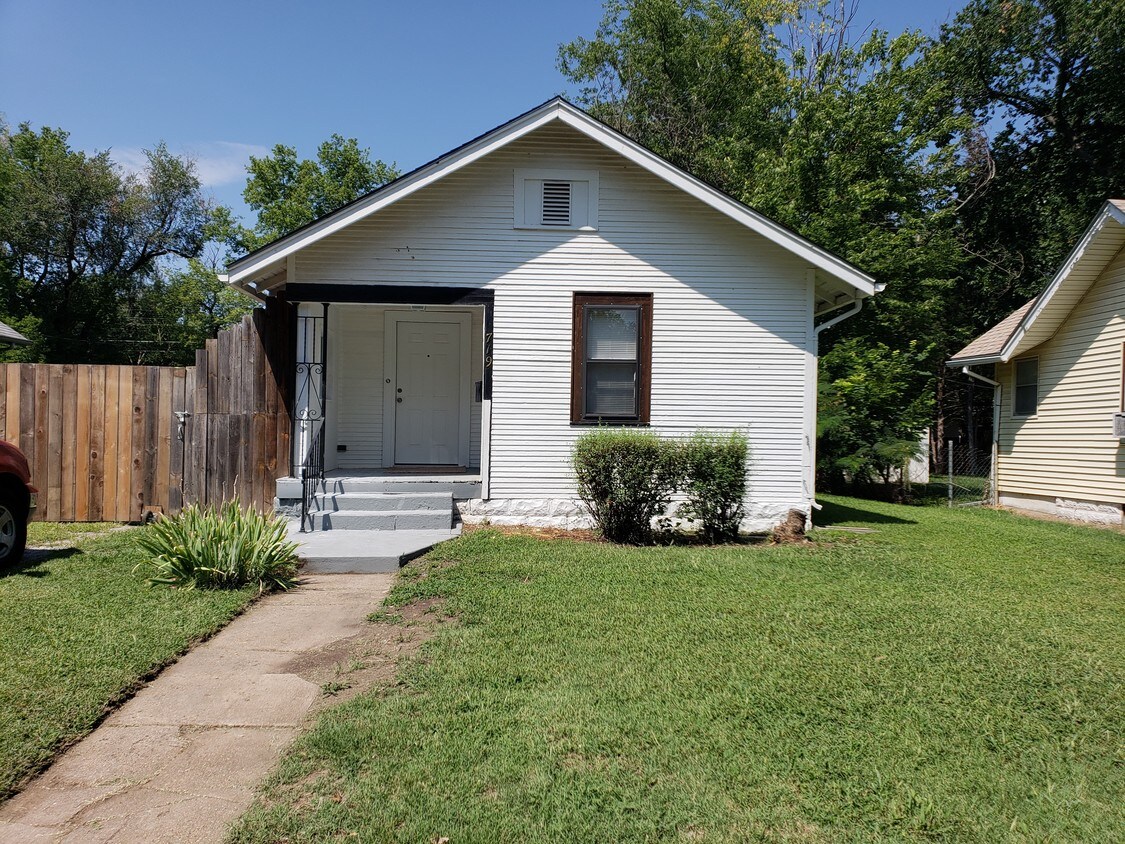 719 Greenwood, Wichita, KS 67211 House Rental in Wichita, KS