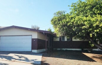 Building Photo - 4733 Elsa Rd