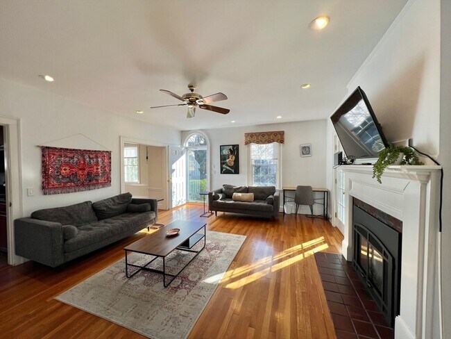 Foto del edificio - 54 Simonds Rd