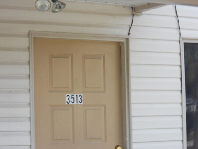 Building Photo - 3513 Tree Ridge Ln NE