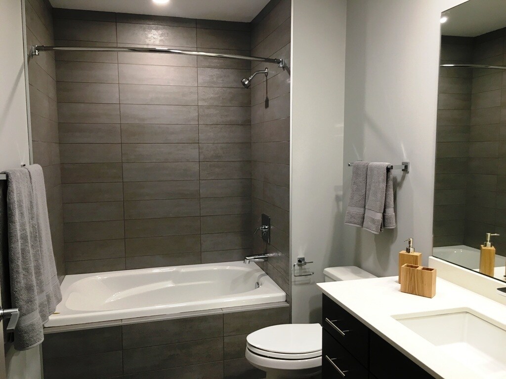 Foto principal - 502 E Illinois St