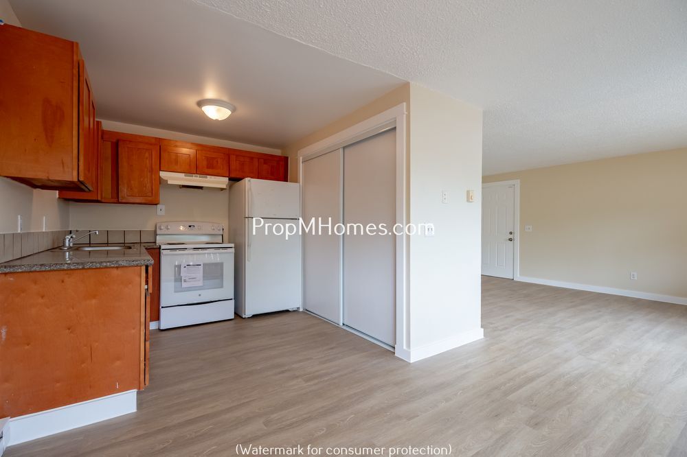 Primary Photo - 3350 SW 126th Ave
