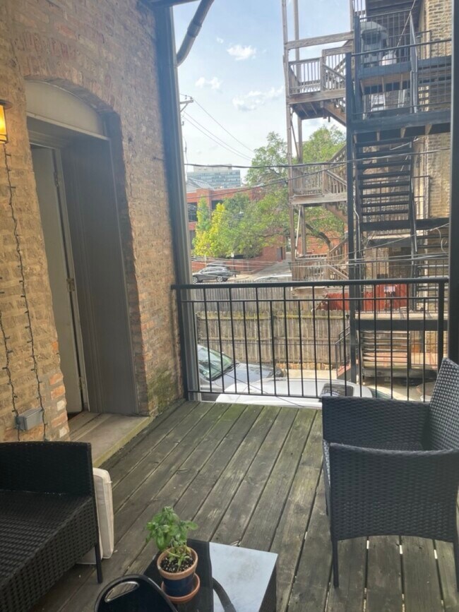 Foto del edificio - 2214 N Sedgwick St