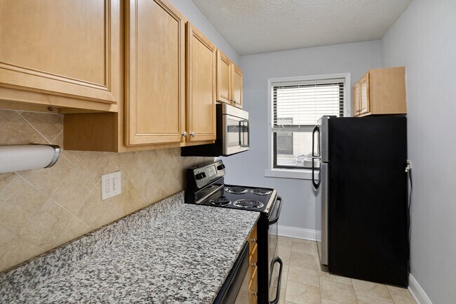 Foto del edificio - 4520 N Clarendon Ave