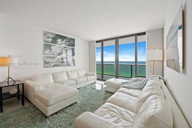Foto del edificio - 9455 Collins Ave