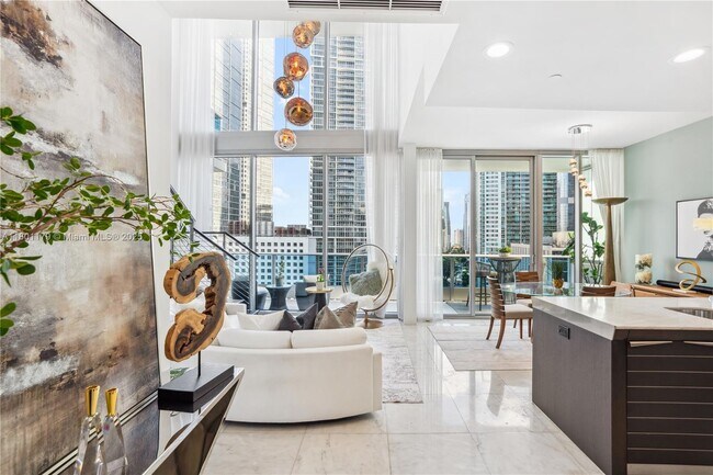 Building Photo - 200 Biscayne Blvd Way