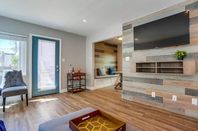 Foto del edificio - 812 Island Ct