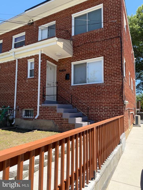 Building Photo - 8315 Navahoe Dr