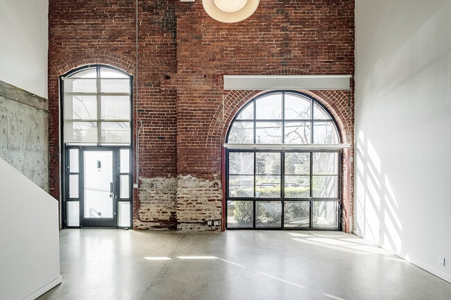 Photo - 701 Minnesota St Apartment