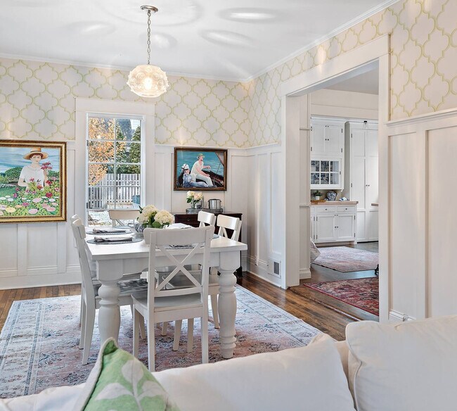 Foto del edificio - 131 Broadway Ave N