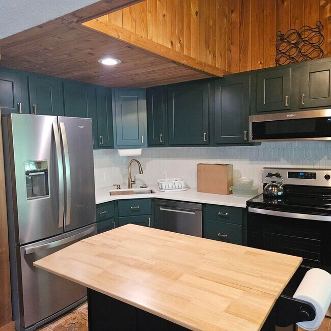 Foto del edificio - 10 Kernwood Dr