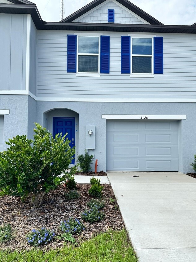 Main Entrance - 4126 Collegiate Blvd