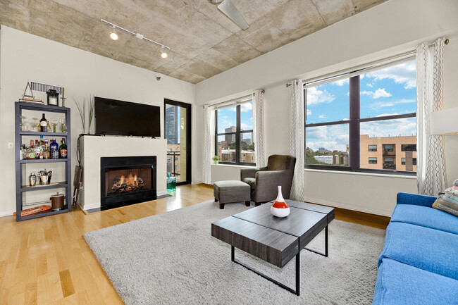 Foto del edificio - 1122 W Catalpa Ave