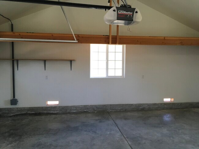 Building Photo - 14934 Bonner Ct