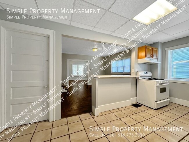 Building Photo - 813 California-