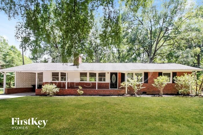 Primary Photo - 4003 Broadacres Dr