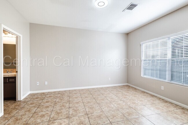Foto del edificio - 3 Bedroom/2 Bath Townhome in Mill Creek - ...