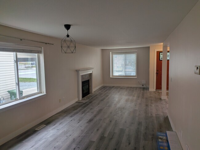 Photo du bâtiment - 5614 Kathleen Dr