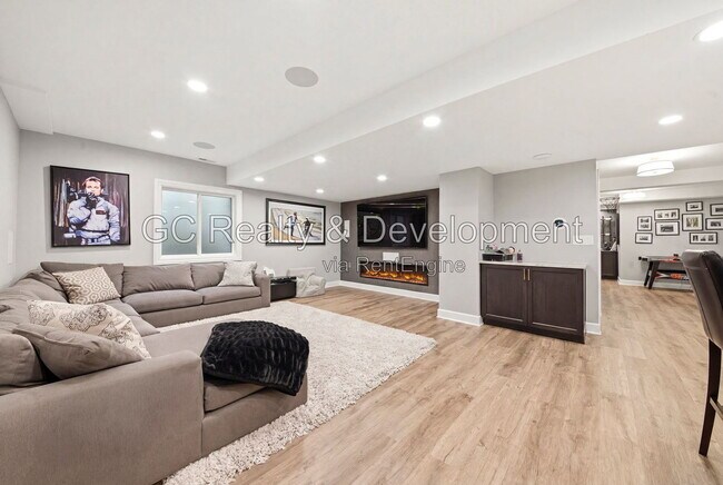 Foto del edificio - 4508 Bryan Pl