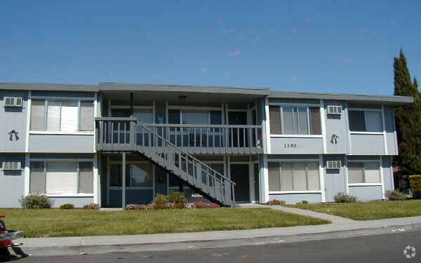 Primary Photo - The Dana Apartments