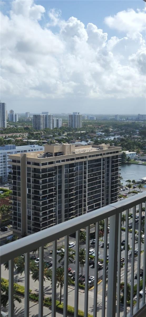 Building Photo - 1980 S Ocean Dr