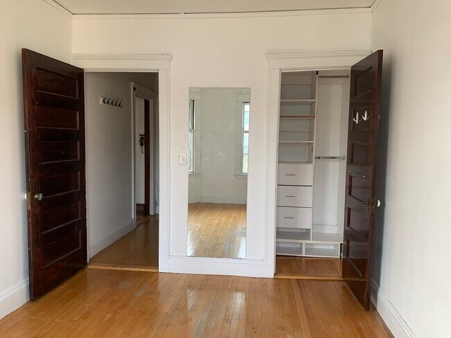 Foto del edificio - 9 Clinton St