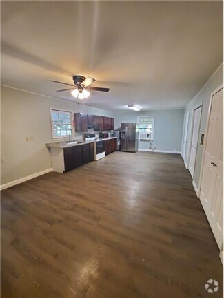 Building Photo - 501 Buckhalter Rd