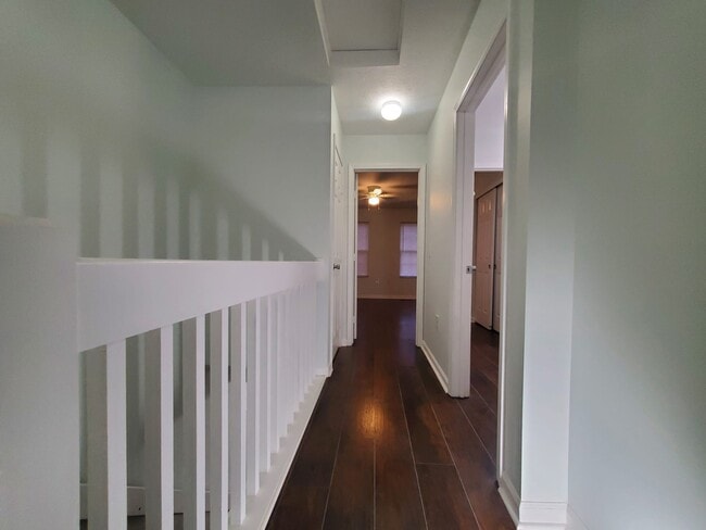 Building Photo - 6486 Crab Apple Dr