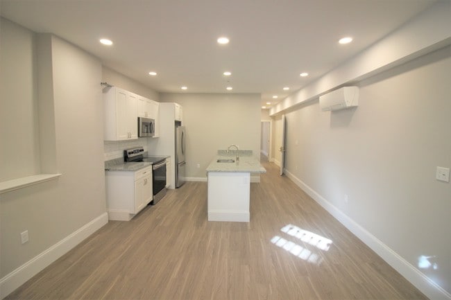 Building Photo - 383 Commonwealth Avenue