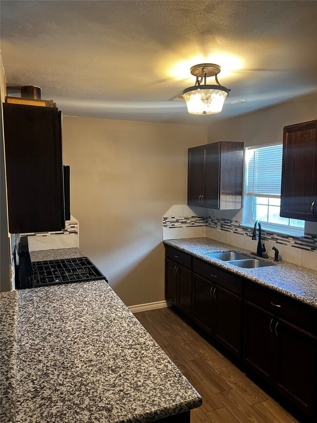 Building Photo - 6514b Culmore Dr